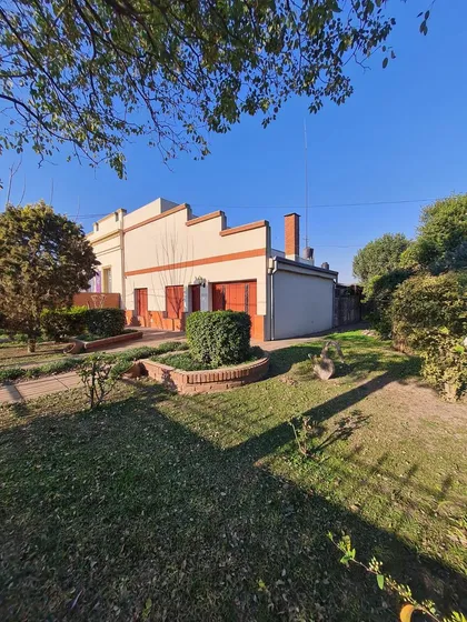 Casa Amplia Y Funcional En Esperanza Zona Premium