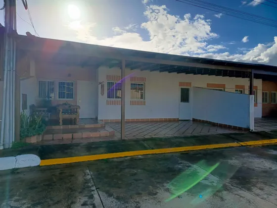 Se Vende Casa En Aguamarina, Tipuro