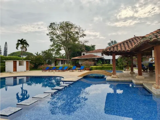 Hermosa Finca A Puerta Cerrada En Venta - Rozo Palmira Valle Colombia