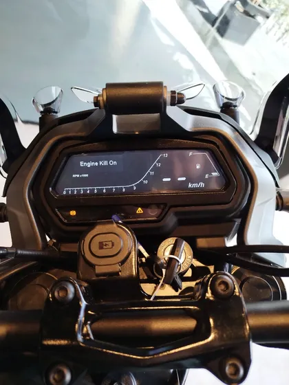 #022 - Dominar 400cc - 0km - Yamaha Mt03