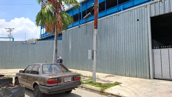 Oportunidad De Inversión -venta-galpón De 1,5 Hectáreas -isuri