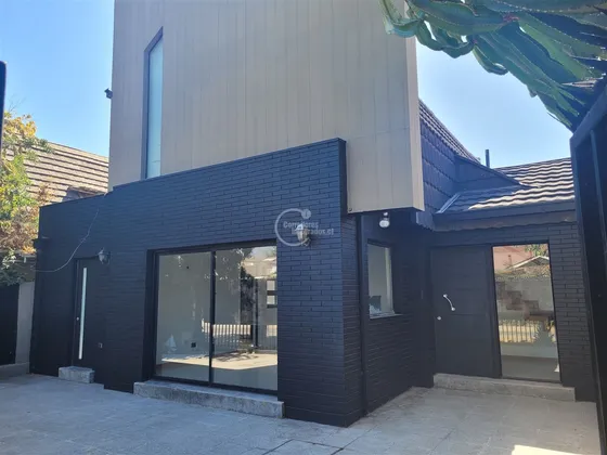 Casa En Venta De 4 Dorm. En Vitacura