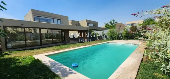 Casa En Venta De 3 Dorm. En Colina Piedra Roja