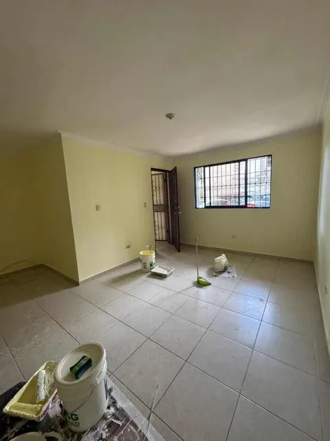 Alquilo Apartamento 1er Piso De 3 Habitaciones En El Portal