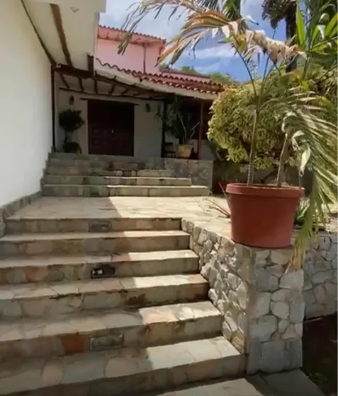 En Venta Casa/quinta En Urb. Paraíso 1,  Pampatar, Zona Turística Y De Gastronomía Gourmet De La Isla. Ic-00332