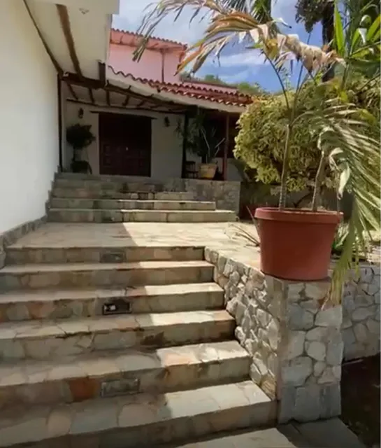 En Venta Casa/quinta En Urb. Paraíso 1,  Pampatar, Zona Turística Y De Gastronomía Gourmet De La Isla. Ic-00332