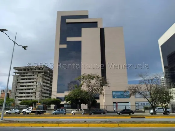  *jl/ Oficina En Venta Triangulo Zona Este Barquisimeto  Lara, Venezuela/josé López/#  24-8184 /  62.14 M² 