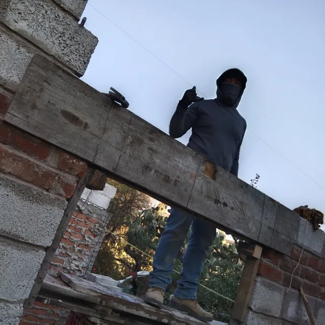 Albañilería En General Desde Cuartos, Aplanados, Lozas, Etc.