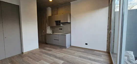 Increíble Estudio Doble Altura,con Patio. Metro Plaza Egaña