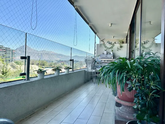 Como Nuevo Mall Sport Hebreo Vista Depejada Luminoso