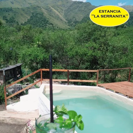 Casa En Merlo Con 5000 Mil Metros Cuadros Y Pileta !!