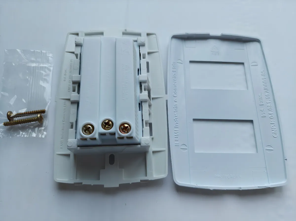 Tomada Dupla (2 Tomadas 20a) Slim - Ilumi Cor Branco - Imagem 2