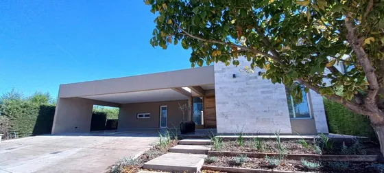 Casa En Alquiler Chacras De Coria- Alte Brown