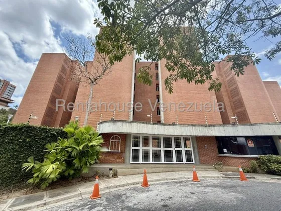 Apartamento En Venta En Los Pomelos. Mls #25-17812