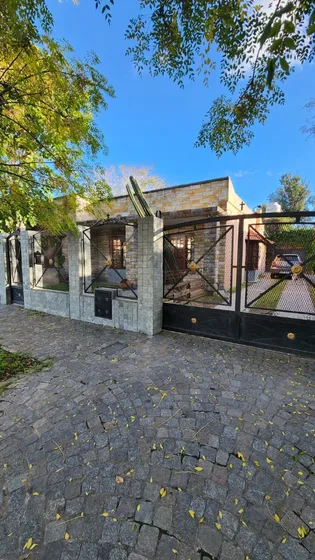 Venta Casa Luis Guillon 