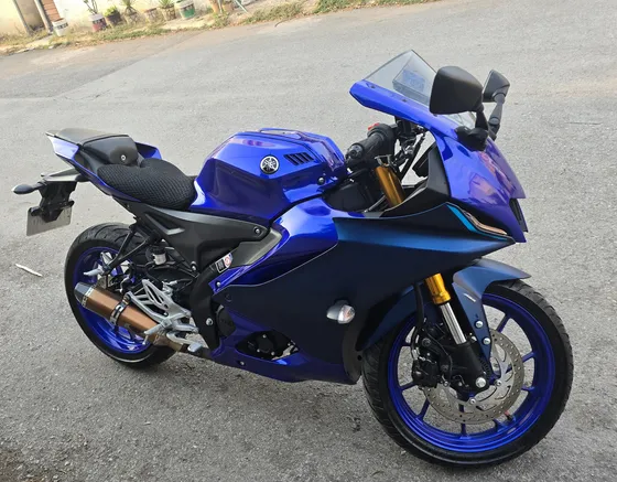 Yamaha R15