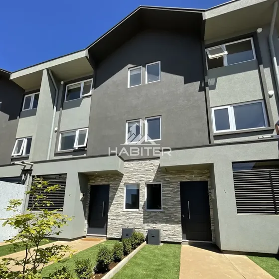 Casa En Venta De 3 Dorm. En Temuco