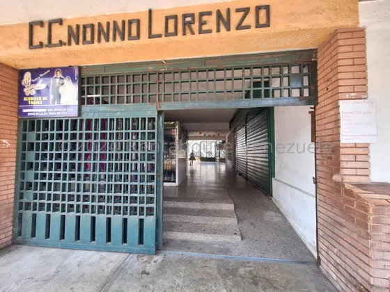 Local En Venta En Zona Centro De Turmero Aragua 24-22263 Irrr