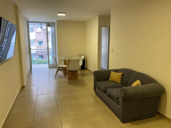 Departamento Amoblado En Venta De 1 Dormitorio  Con Sum, Asador Y Pileta A Metros De La Unc.