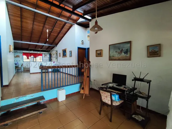 José Trivero Vende Bella Casa En Barquisimeto