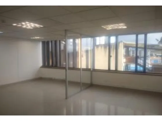 Oficina 32 M2 En Arriendo, Chapinero, Zona Financiera Y Comercial