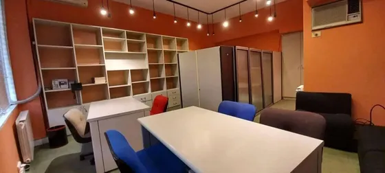 Oficina En Venta - 2 Ambientes 1 Baño - 40mts2 - La Plata