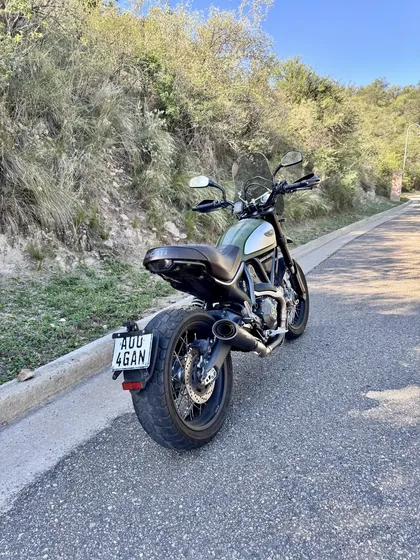 Ducati Scrambler 800cc Urban Enduro