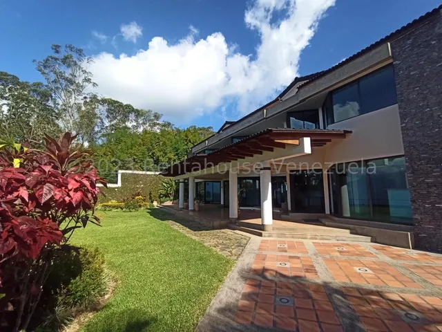 Casa En Venta Alto Hatillo Calle Los Curtidores Ab. 24-7690