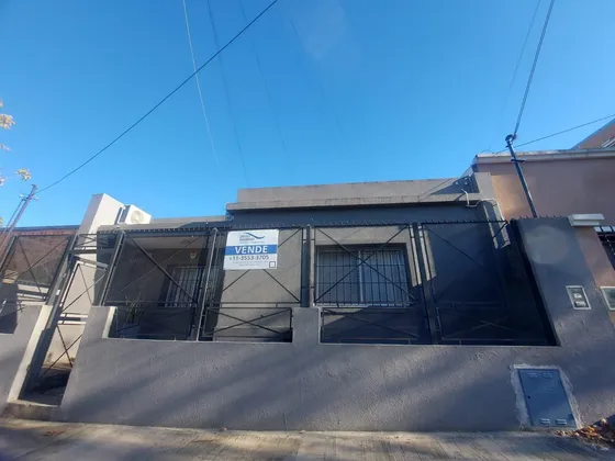 Casa Apta Credito A La Venta Refaccionada A Nuevo Bella Vista Calle Moine 300
