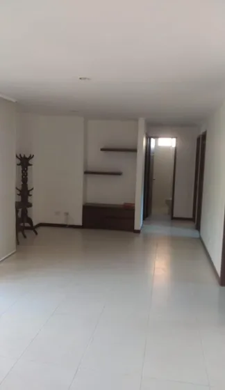 Venta De Apartamento De Oportunidad (negociable - Linda Vista  Sector Plano  Parte Baja De La Loma De Los Bernal)