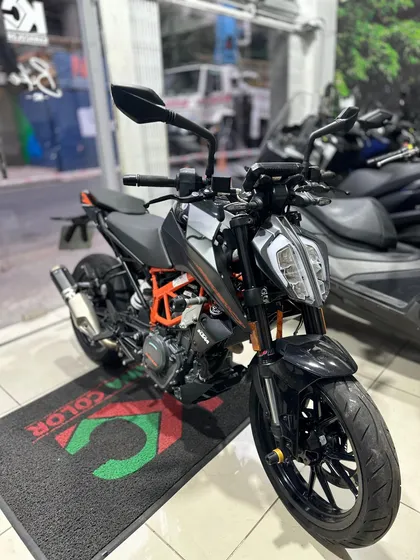 Ktm Duke 390 2024 6700km /kawacolor