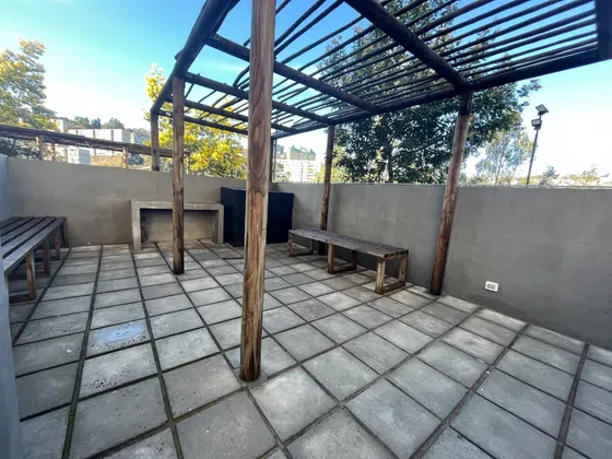 Vendo Soleado Depto Sector Jardìn Suizo, 3d 1b E Y B, Valpo
