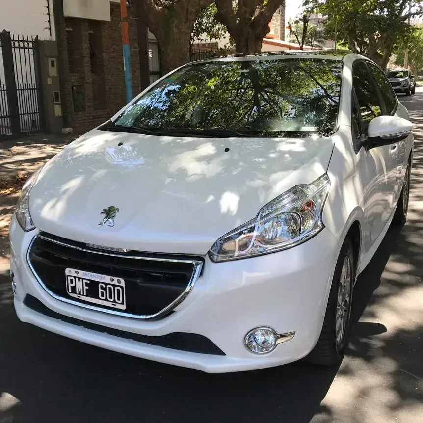 Peugeot 208 1.6 Allure Tiptronic