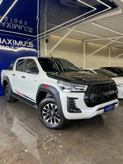 Toyota Hilux 2.8 D-4d Turbo Diesel Cd Gr-s 4x4 Automático