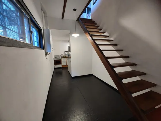 Casa Unica De Pasillo En Barrio Abasto - Ph