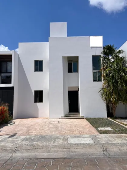 Casa En Rneta En Residencial Palmaris Cancun