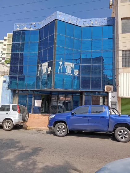 Ofrecemos En Venta Edificio Comercial De 4 Pisos En Puerto La Cruz Anzoategui