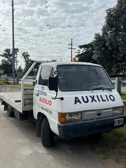 Kia 2400 Con Plancha