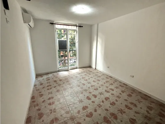 Alquilo Habitaciones 15m2 Los Palos Grandes 4318