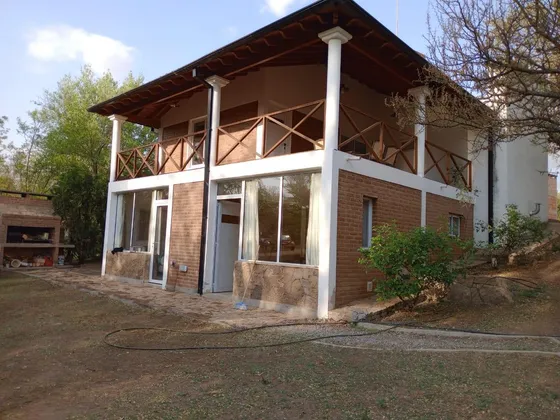 Venta 2 Casas + Piscina En San Lorenzo A 50m De La Ruta K117sl