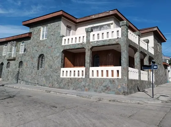 Oportunidad: Gran Casona En Recreo Con Vista Al Mar