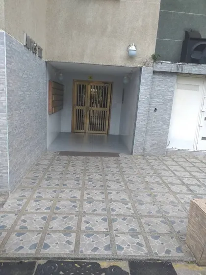 Cerca Del Metro, Piso Alto