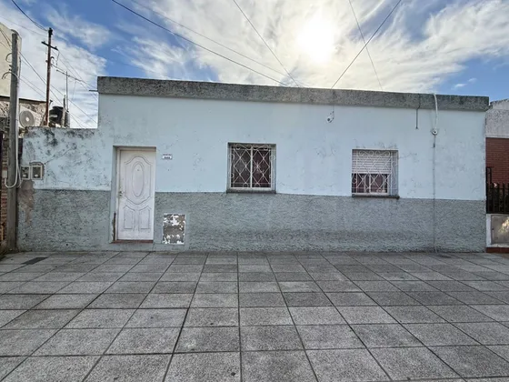 Casa En Alquiler En Gregorio De Laferrere