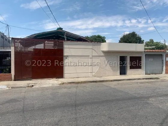 Milagros Inmuebles Galpon Industrial Venta Barquisimeto Lara Zona Centro Economica Comercial Economico Código Inmobiliaria Rent-a-house  25-9608