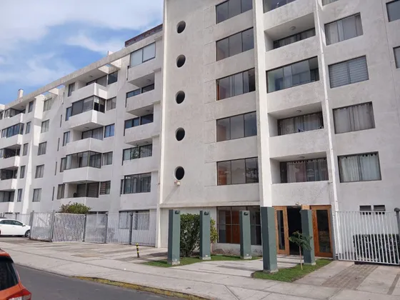 Arriendo Departamento 2 Dormitorios, 2 Baños,sector Coviefi 