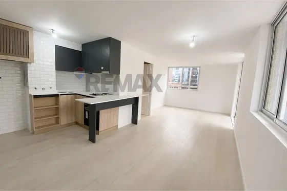 Estudio Recién Remodelado, Barrio El Golf