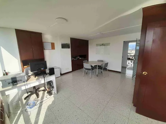 Oficinas En Venta En Av Alberto Mendoza - Manizales (279058165).