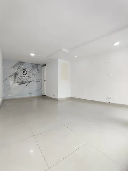 Casa-local En Venta En Avenida Libertadores. Cod V30191