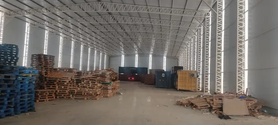 Alquiler Nave Industrial 1800 M2 - Cuartel V - Moreno