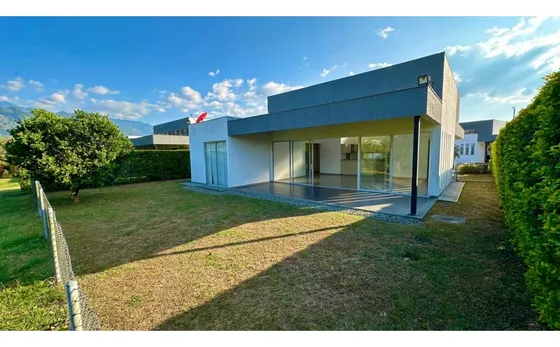 Se Vende Casa Campestre A Pocos Minutos De Armenia 